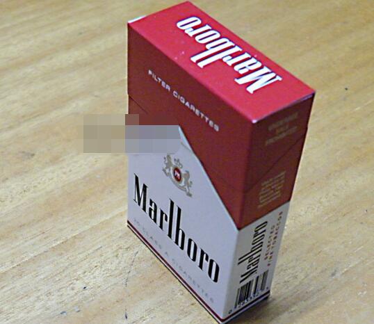 爱喜香烟黑色带爆珠吗